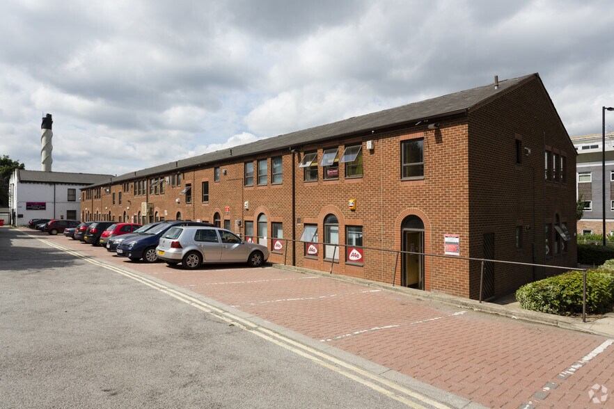 Nightingale Clos, Rotherham à louer - Photo du bâtiment - Image 2 de 2