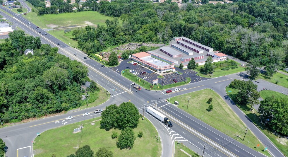 969-999 Us Highway 9 N, Howell, NJ for lease - Building Photo - Image 1 of 5