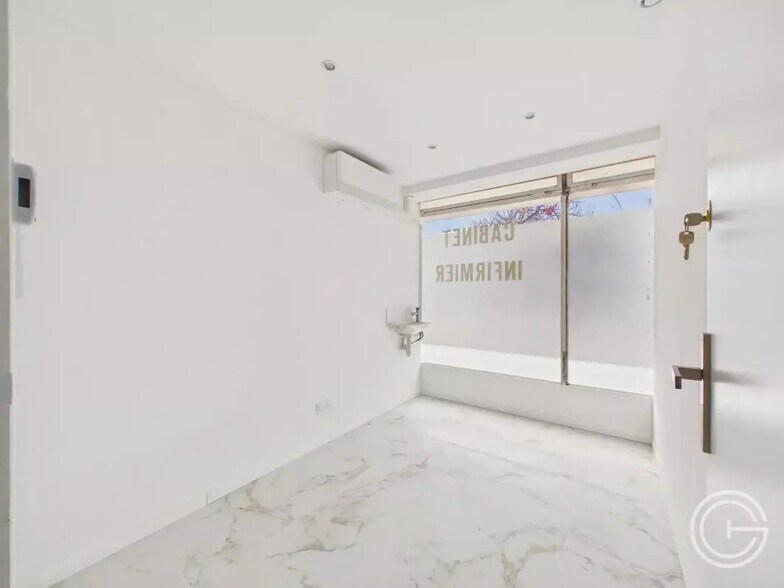 2 Rue Justin Montolivo, Nice for sale - Building Photo - Image 3 of 10