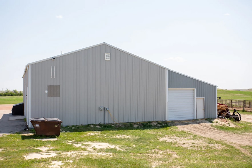 1993 130th Ave NW, Arnegard, ND for lease - Building Photo - Image 3 of 10