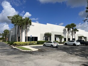 12730 Commonwealth Dr, Fort Myers, FL for lease Building Photo- Image 1 of 7