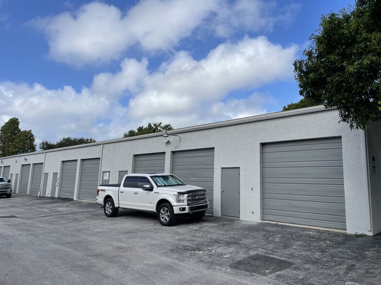 4317 62nd Ave N, Pinellas Park, FL for lease - Building Photo - Image 2 of 5