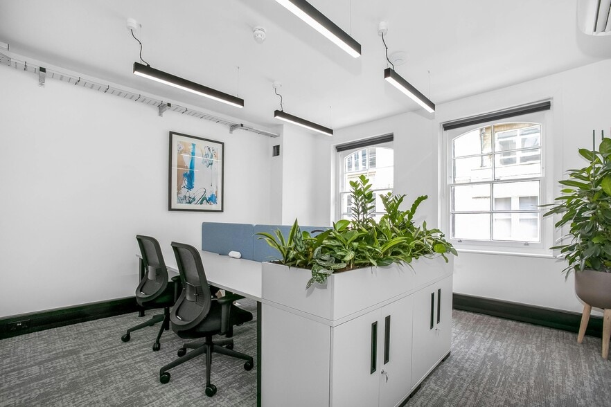 15-17 Heddon St, London for lease - Building Photo - Image 2 of 12