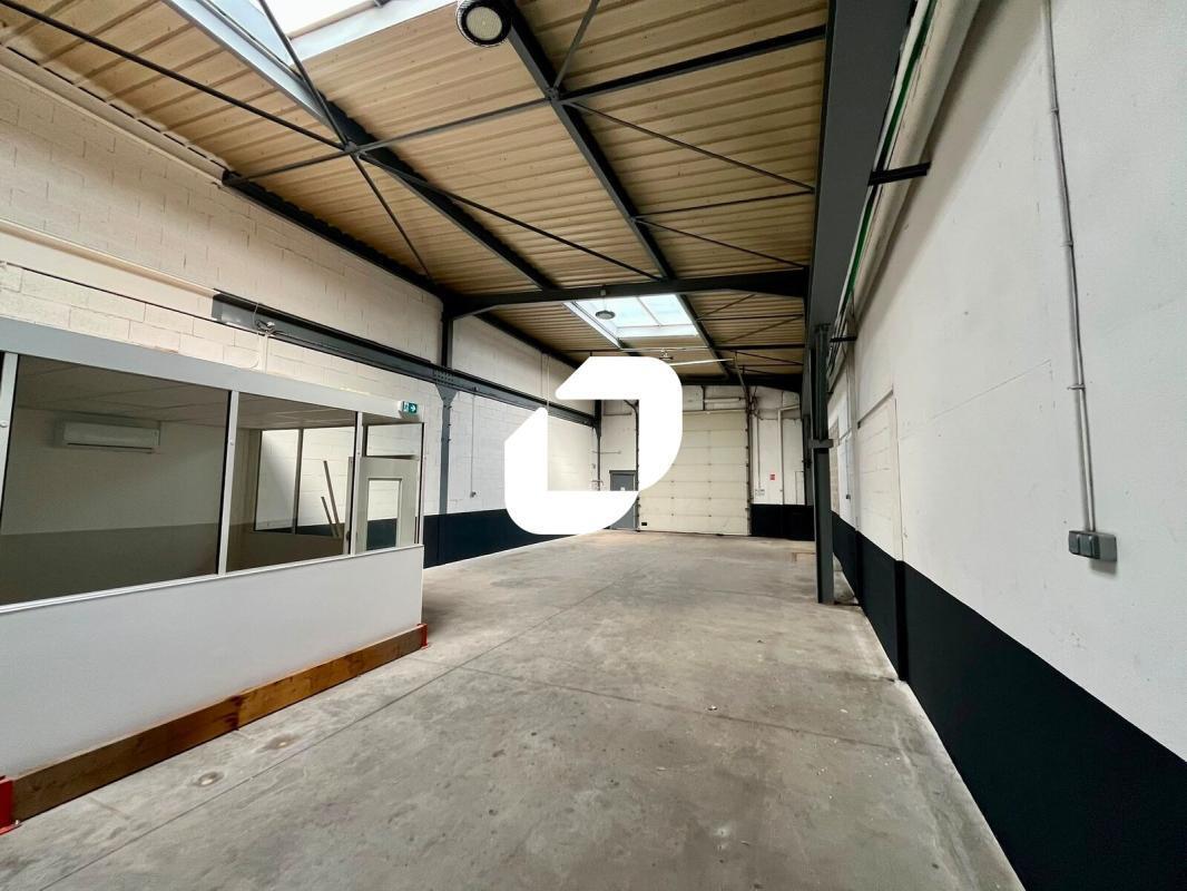 Flex in Venissieux for lease Interior Photo- Image 1 of 8