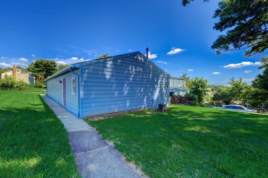 4410 74th Ave, Hyattsville, MD for lease - Building Photo - Image 2 of 45