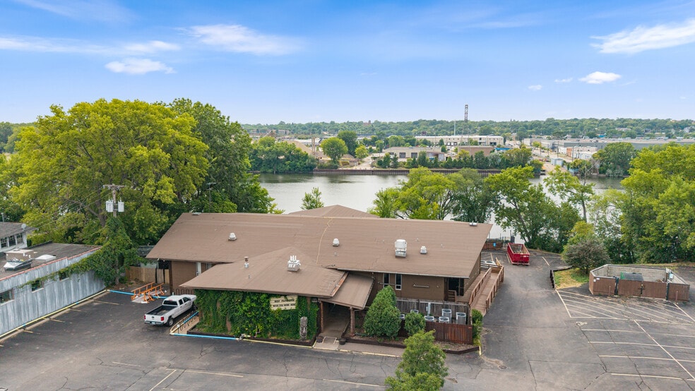 1900 & 1924 Marshall St NE, Minneapolis, MN for sale - Building Photo - Image 1 of 112