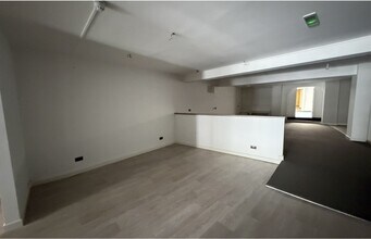 3 High St, Fareham for lease Interior Photo- Image 2 of 6