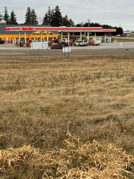 Schumann Dr, Stewartville, MN for sale - Building Photo - Image 2 of 7