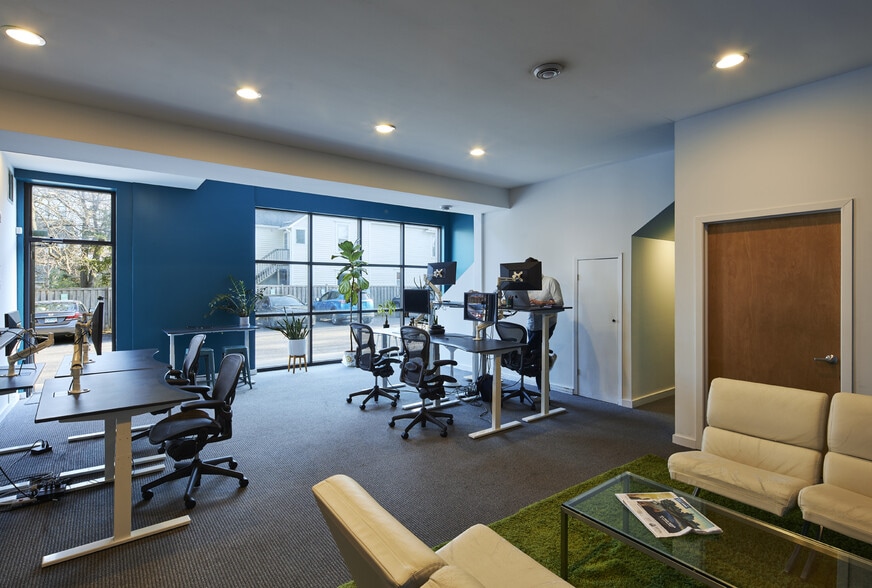 2913 S Harriet Ave, Minneapolis, MN for sale - Interior Photo - Image 3 of 10