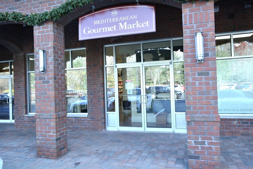 430 Bedford Rd, Armonk, NY à louer - Photo du bâtiment - Image 3 de 14