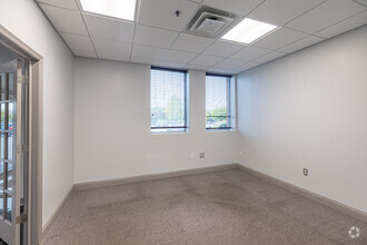 10 Music Fair Rd, Owings Mills, MD for lease Interior Photo- Image 2 of 23