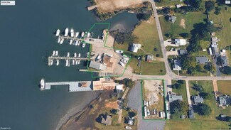 Plus de détails pour 1742 Back Creek Rd, Seaford, VA - Spécialité à vendre