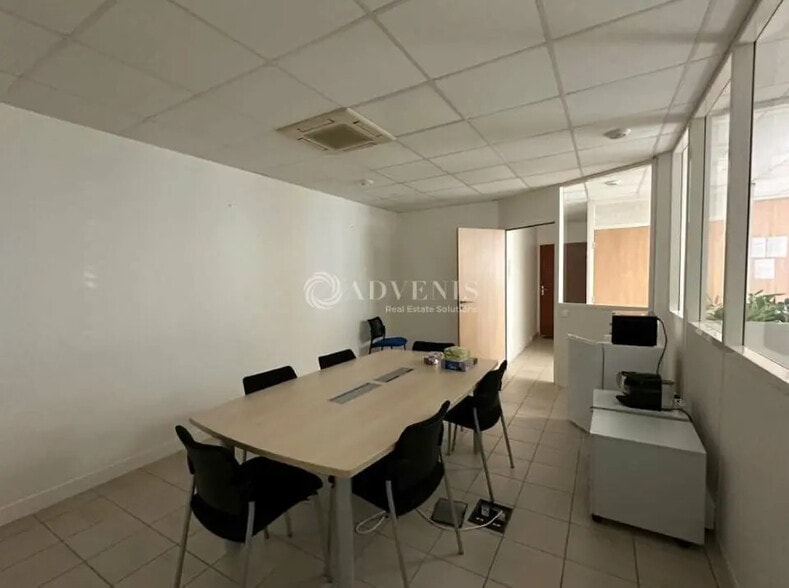 Bureau dans Limas à louer - Photo intérieure - Image 2 de 6