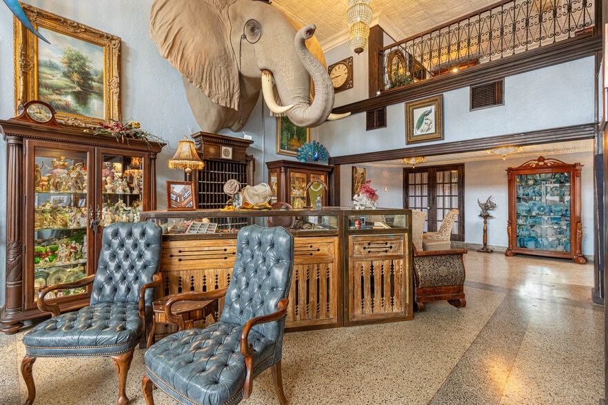 115 E Commerce St, Mineola, TX for sale - Building Photo - Image 3 of 32