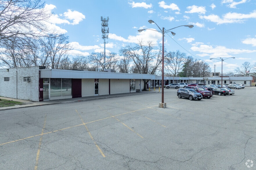 4940-4944 Franklin Ave, Des Moines, IA for lease - Building Photo - Image 3 of 7