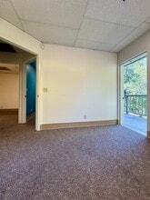 117 New Mohawk Rd, Nevada City, CA for sale Interior Photo- Image 2 of 40