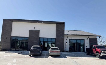 210 N Lakeline Blvd, Cedar Park, TX à louer Photo du bâtiment- Image 1 de 1