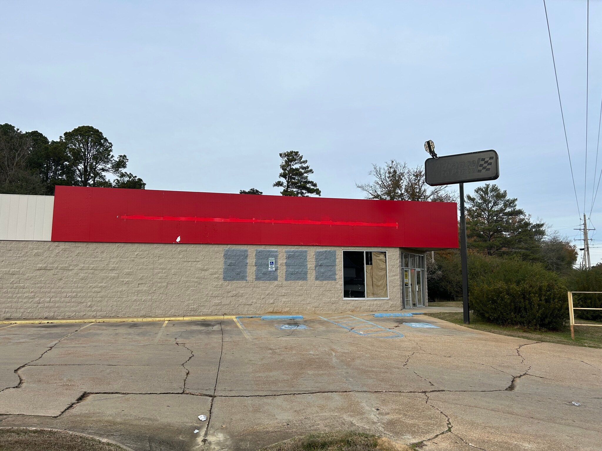 2020 Raymond Rd, Jackson, MS for sale Primary Photo- Image 1 of 8