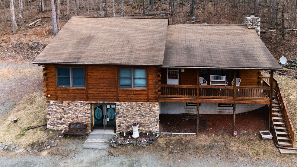 79 Whitleigh Rd, Equinunk, PA à vendre - Photo du bâtiment - Image 3 de 53