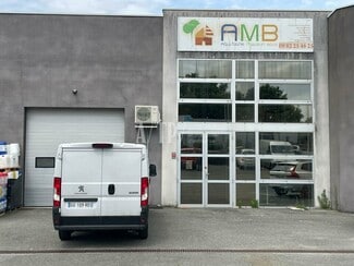 Plus de détails pour Local d'activités à louer