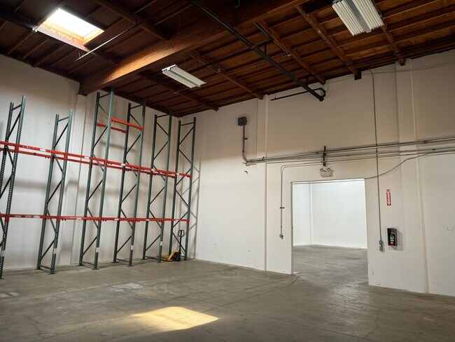 More details for 831 Almar Ave, Santa Cruz, CA - Industrial for Lease