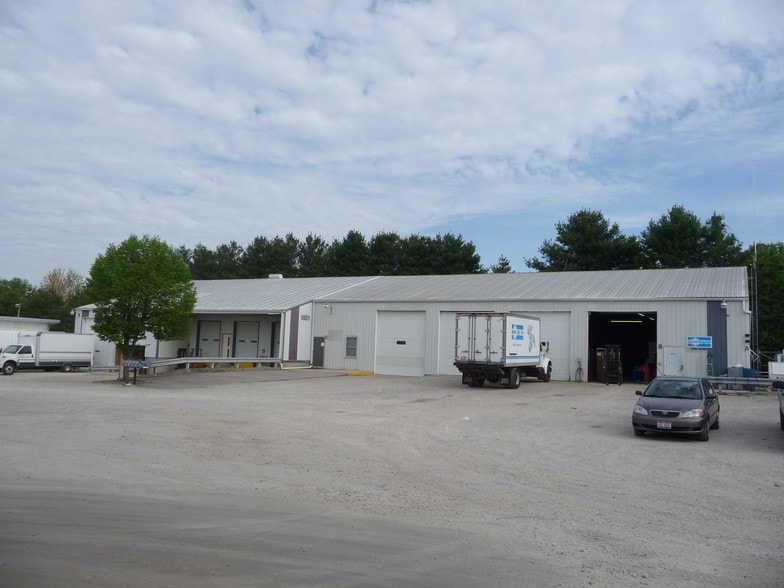 5921 Gateway Industrial Dr, Belleville, IL for sale - Building Photo - Image 3 of 3
