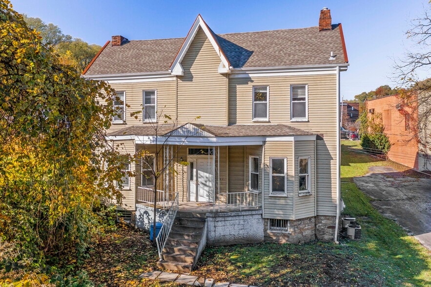 5131 Clairton Blvd, Pittsburgh, PA for sale - Building Photo - Image 3 of 36