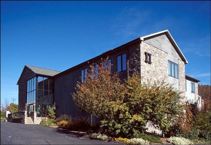 103 Bradford Rd, Wexford, PA for lease - Building Photo - Image 2 of 11