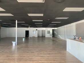 510-548 S Saginaw Blvd, Saginaw, TX for lease Interior Photo- Image 2 of 2