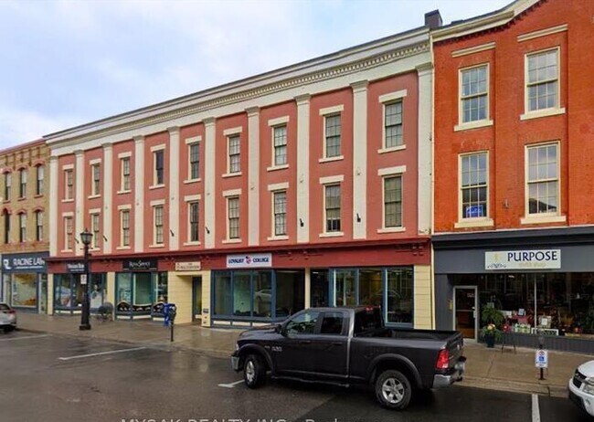 Plus de détails pour 34-46 & 56-60 Walton Street – Multi-résidentiel à vendre, Port Hope, ON