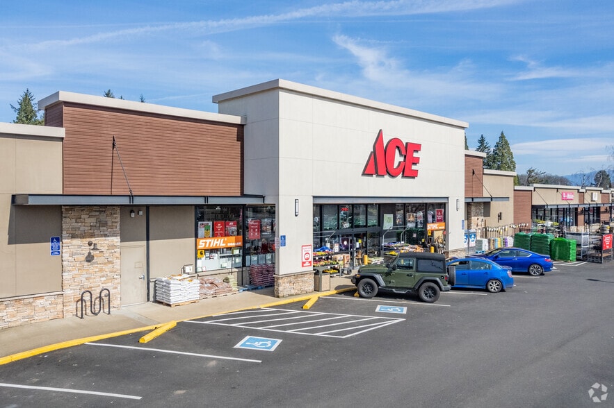 107 Robbins St, Molalla, OR for lease - Primary Photo - Image 1 of 6