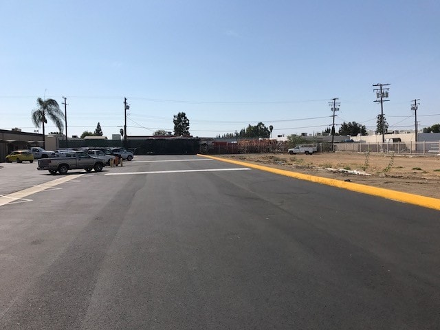 15401 Carmenita Rd, Santa Fe Springs, CA à vendre - Autre - Image 3 de 10