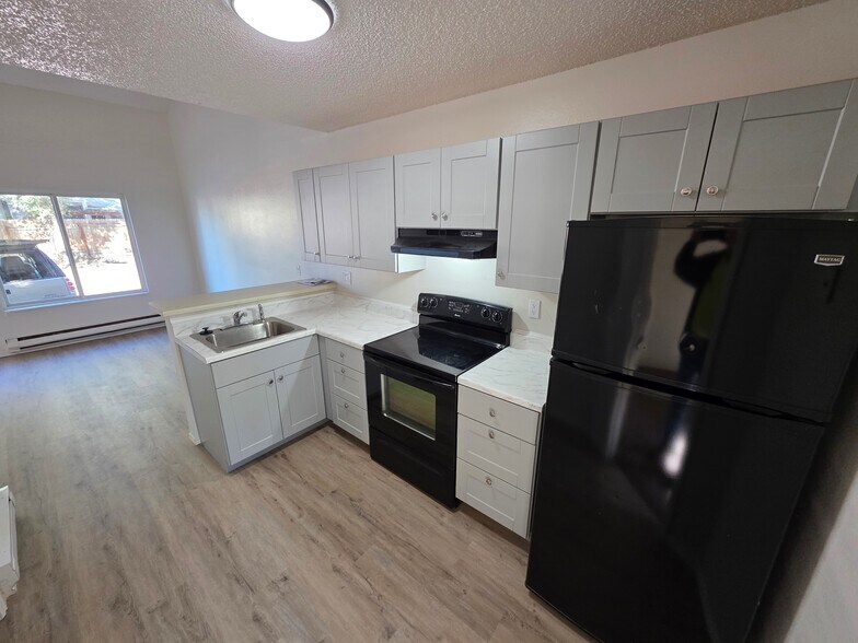 129 Wellington St, Fountain, CO à vendre - Photo du bâtiment - Image 2 de 23
