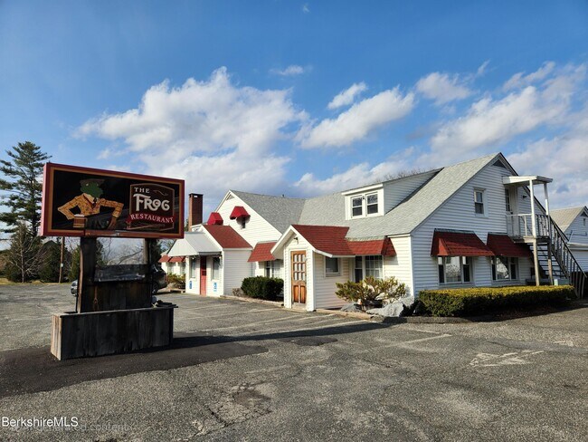 More details for 650 N Main St, Sheffield, MA - Retail for Sale