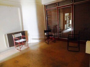 Retail in Manresa, Barcelona for lease Building Photo- Image 1 of 5