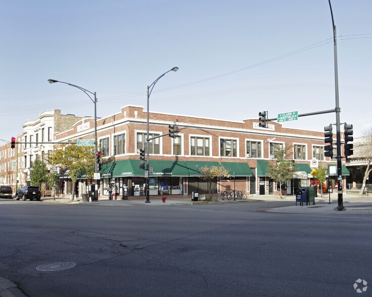 3433-3439 N Sheffield Ave, Chicago, IL à louer - Photo du bâtiment - Image 1 de 28