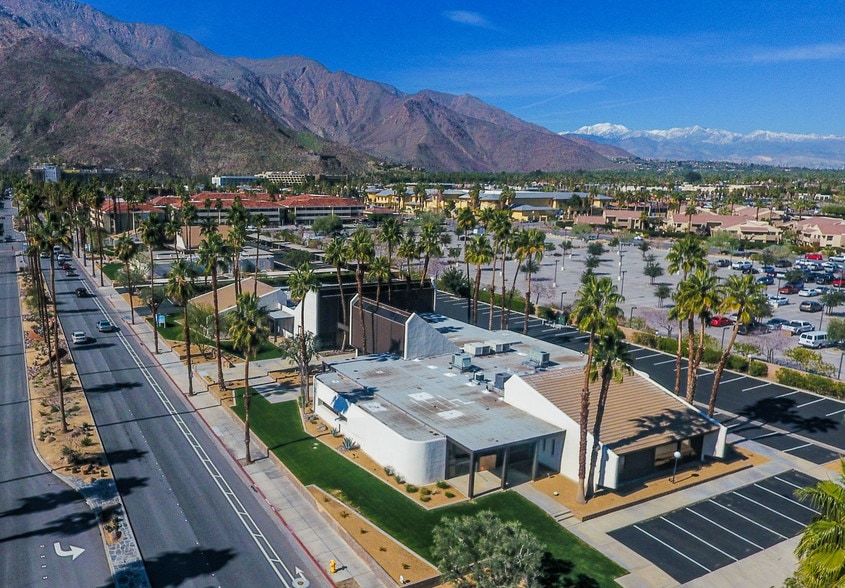 750 E Tahquitz Canyon Way, Palm Springs, CA for lease - Primary Photo - Image 1 of 2