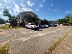 3003 E St, Pensacola, FL à louer Photo intérieure- Image 2 de 25
