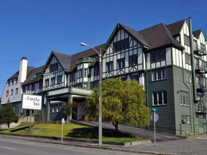 518 7th St, Eureka, CA à vendre - Photo du bâtiment - Image 1 de 6