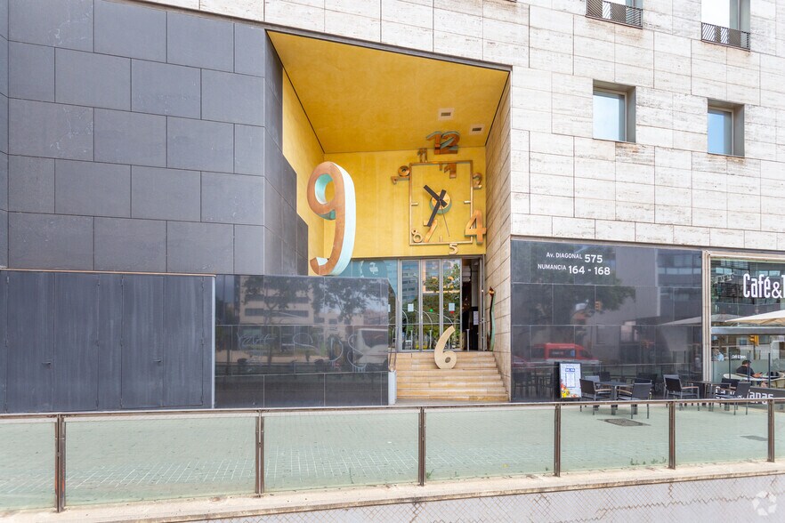 Avinguda Diagonal, 545-577, Barcelone, Barcelona à louer - Photo du bâtiment - Image 2 de 7