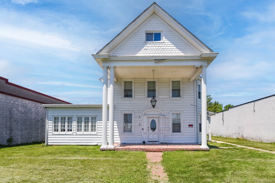 128 S Philadelphia Blvd, Aberdeen, MD à vendre - Photo du bâtiment - Image 1 de 75