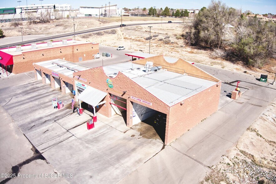 330A E 20th St, Farmington, NM à vendre - Photo du bâtiment - Image 3 de 9