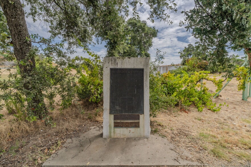11900 Sutter Hill Rd, Sutter Creek, CA for sale - Building Photo - Image 3 of 55