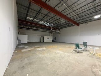 Plus de détails pour 128 Elm Plz, Waterville, ME - Industriel à louer