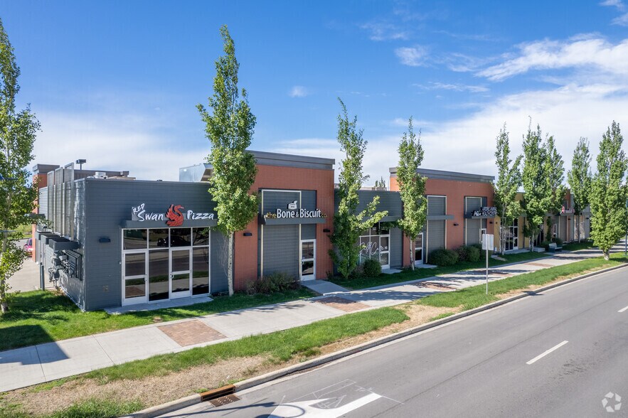 124 8 St SW, Airdrie, AB à louer - Photo du bâtiment - Image 2 de 5