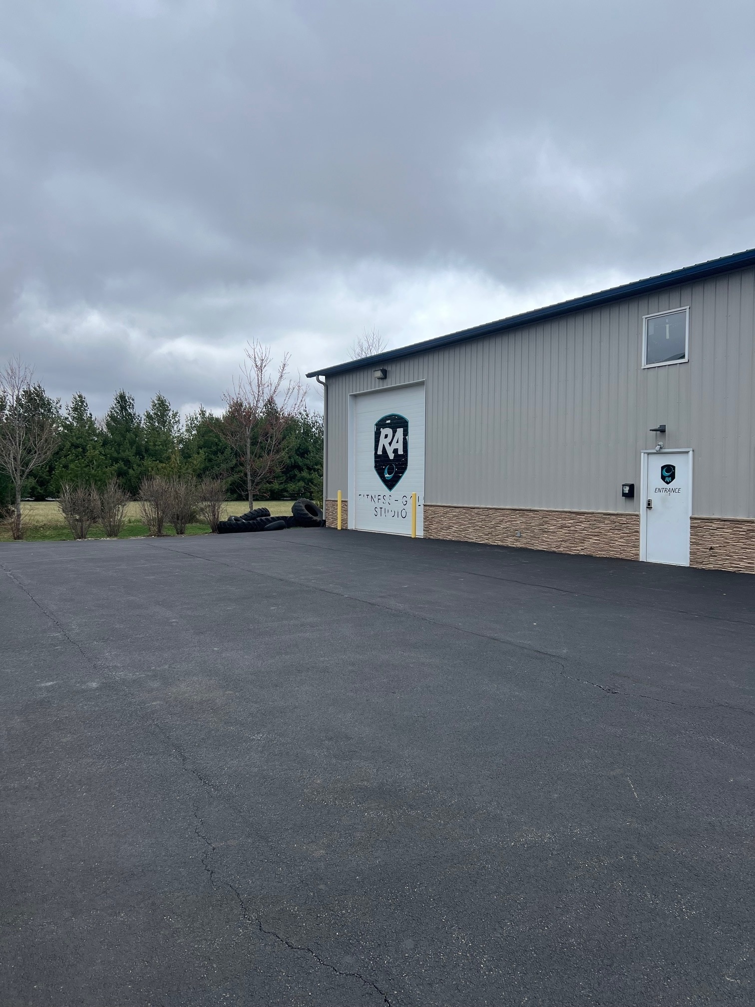 4501 Airport Dr, Valparaiso, IN for lease Building Photo- Image 1 of 11