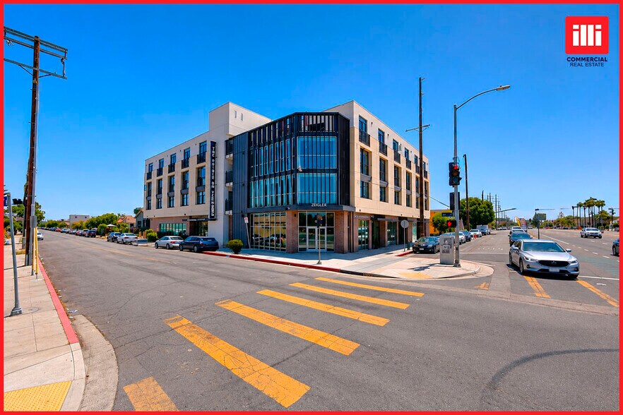 7600 S Vermont Ave, Los Angeles, CA à louer - Photo du bâtiment - Image 1 de 7