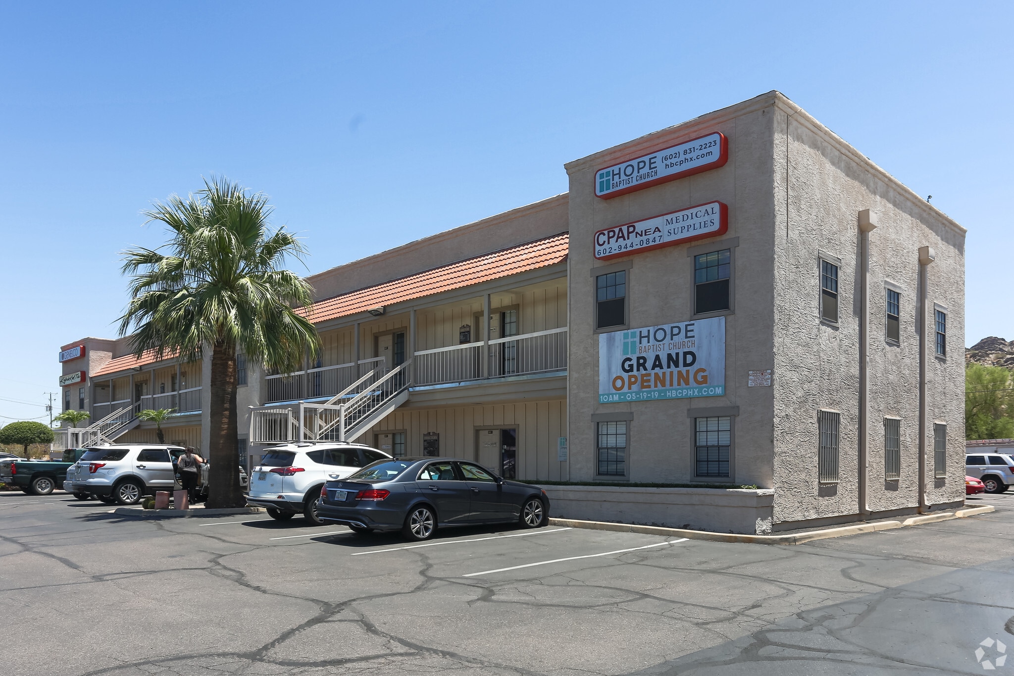10443 N Cave Creek Rd, Phoenix, AZ for lease Building Photo- Image 1 of 7
