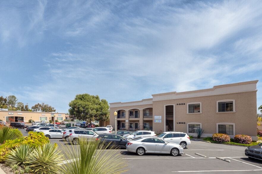 Rincon Plaza portfolio of 4 properties for sale on LoopNet.ca - Building Photo - Image 1 of 10