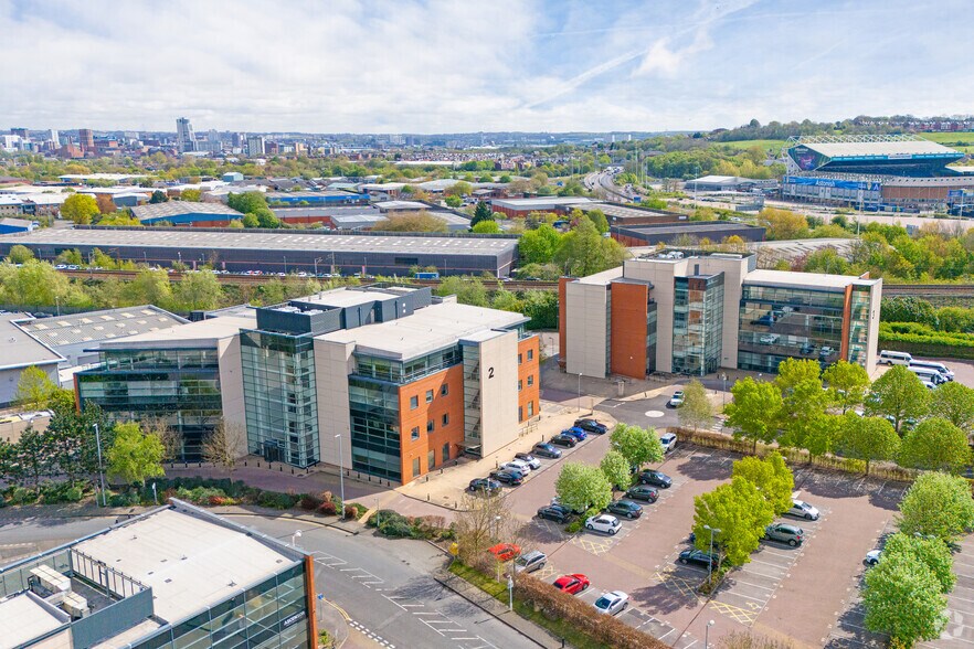 Gelderd Rd, Leeds à louer - Aérien - Image 3 de 5